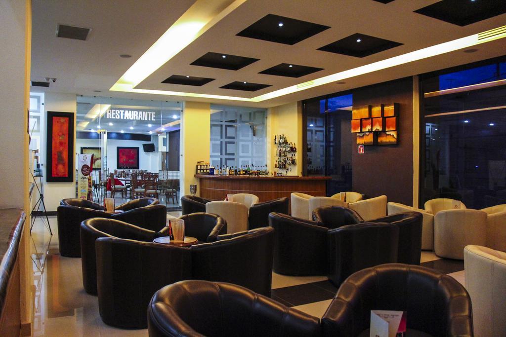 Hotel Soleil Business Class Celaya Екстер'єр фото