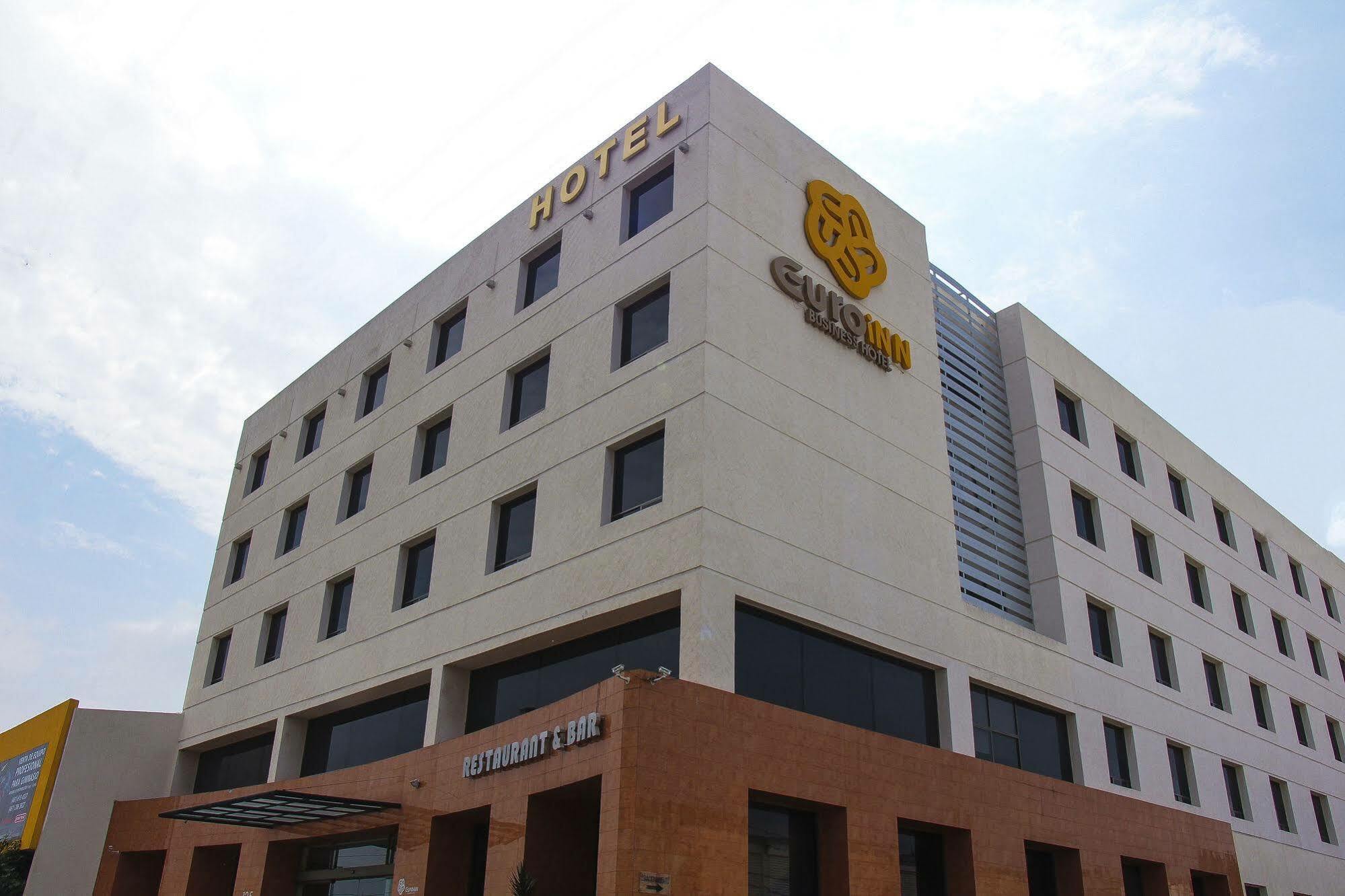 Hotel Soleil Business Class Celaya Екстер'єр фото